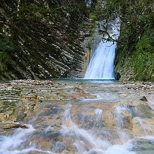 Водопад Нежный
