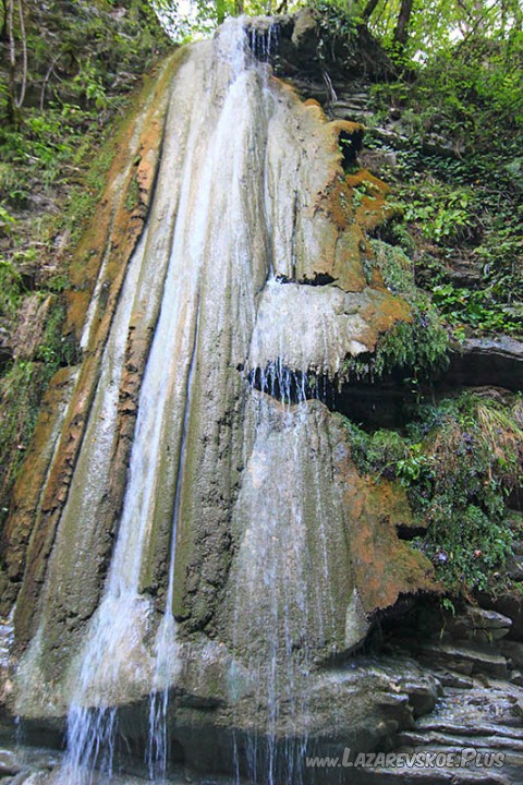 Водопад Борода Мамеда.