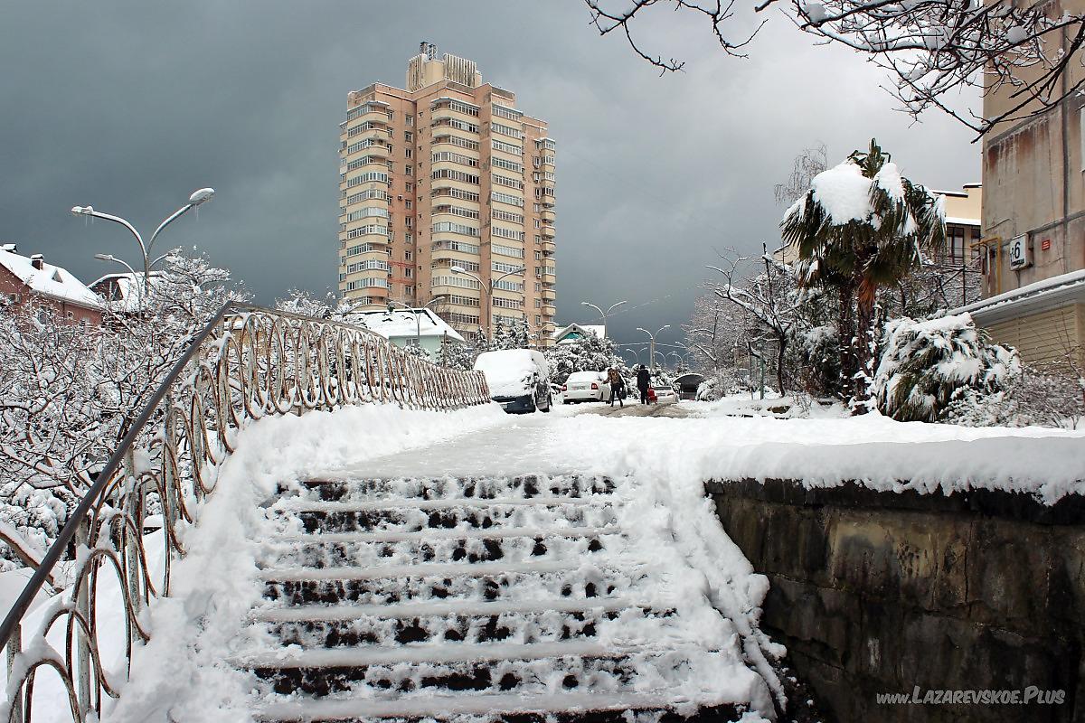 Улица Партизанская. Лазаревское, зима 2012 года