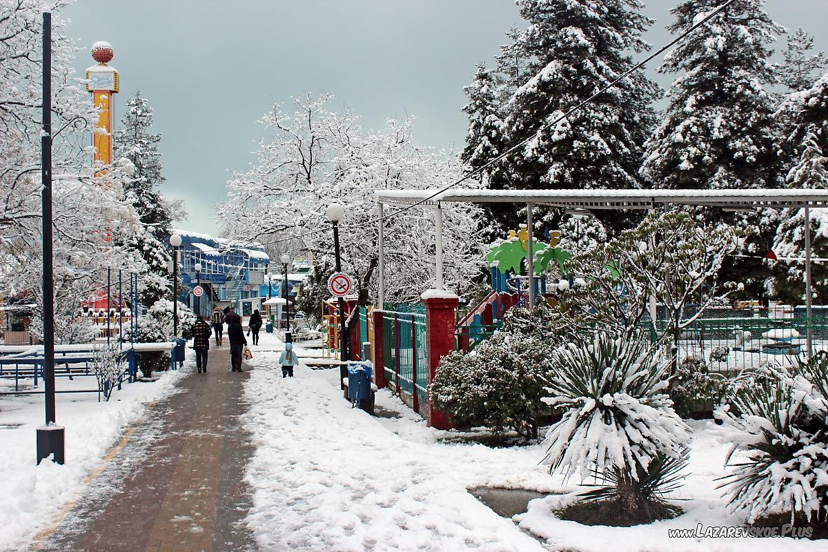 Городской парк. Лазаревское, зима, 2012 года