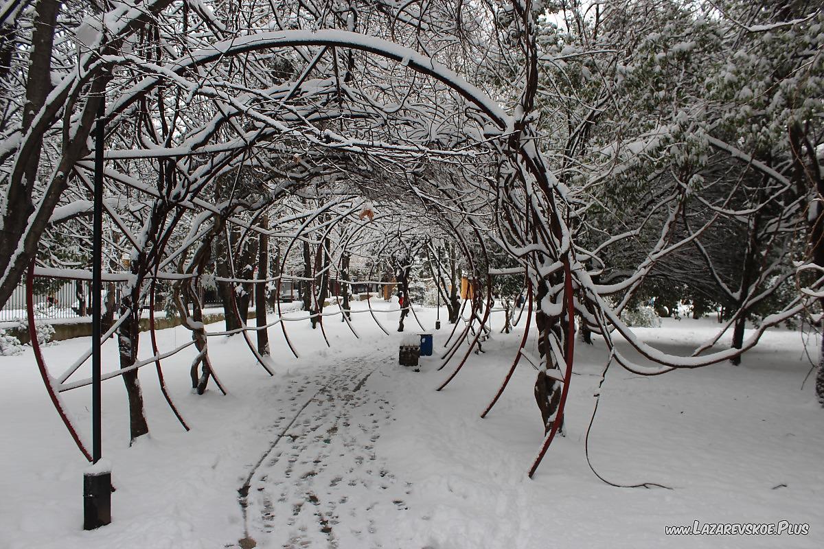 Городской парк. Лазаревское, зима, 2012 года