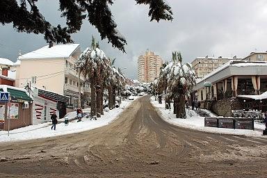 Перекрёсток улиц Партизанской и Павлова. Лазаревское, зима 2012 года