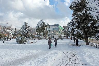 Улица Победы у ЦНК. Лазаревское, зима 2012 год