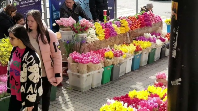 С праздником Весны! С Женским днем 8 марта. Лазаревское