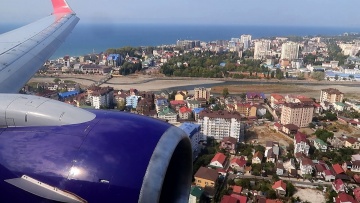 Посадка в Сочи Boeing 737-800 Смартавиа